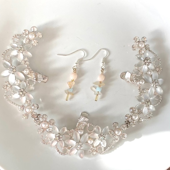 Earrings - Picture 2 of 2